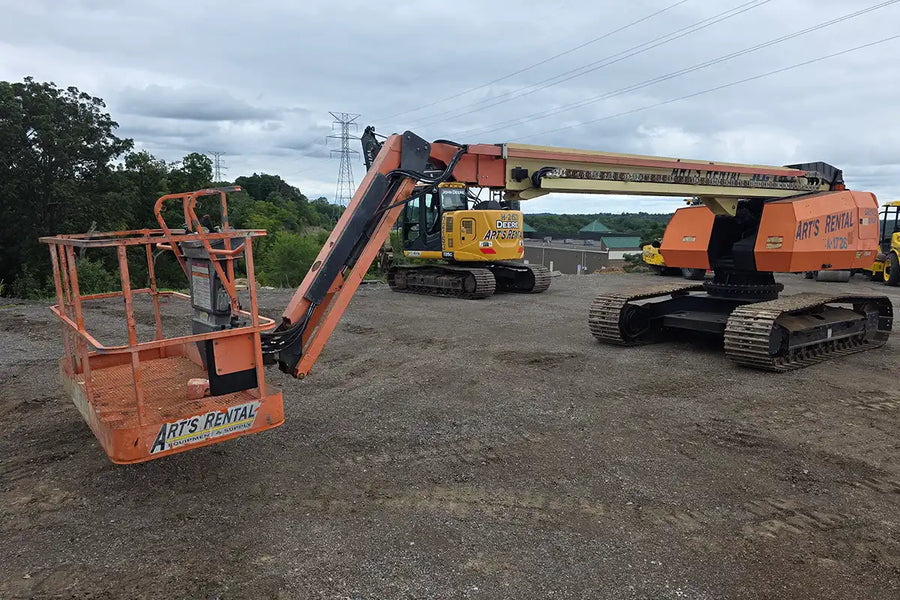Steel Track Straight Boom Lift 65 ft, Diesel Powered