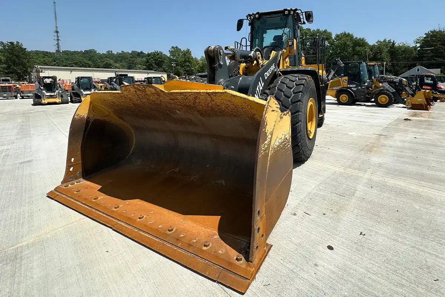 Wheel Loader 744 John Deere 5 Yard