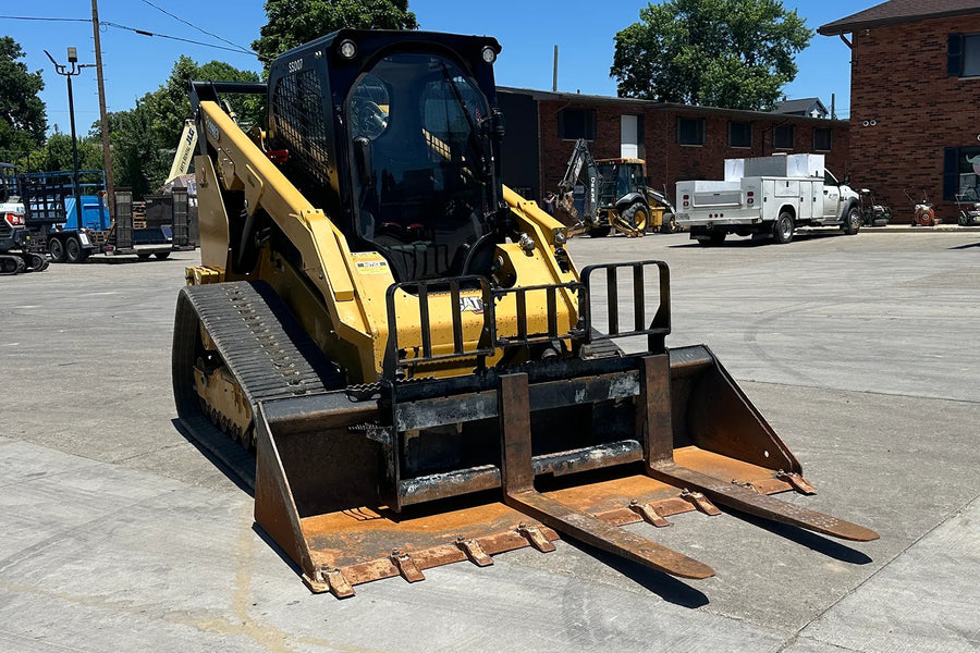 Skid Steer CAT 289D3 with Cab, Rubber Track, Pilot Control
