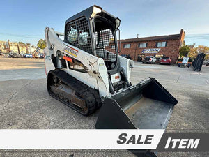 Bobcat T590 skid steer with bucket