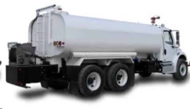 4000 gallon water truck