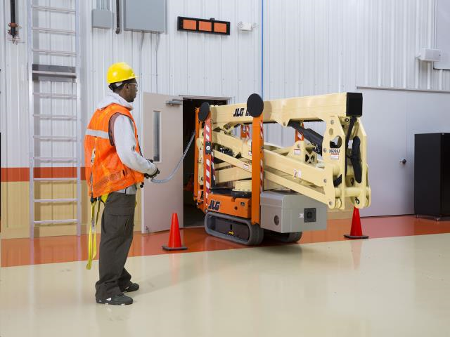 Atrium Articulating Boom Lift 77' Height x 43' Reach, Electric – Art's ...